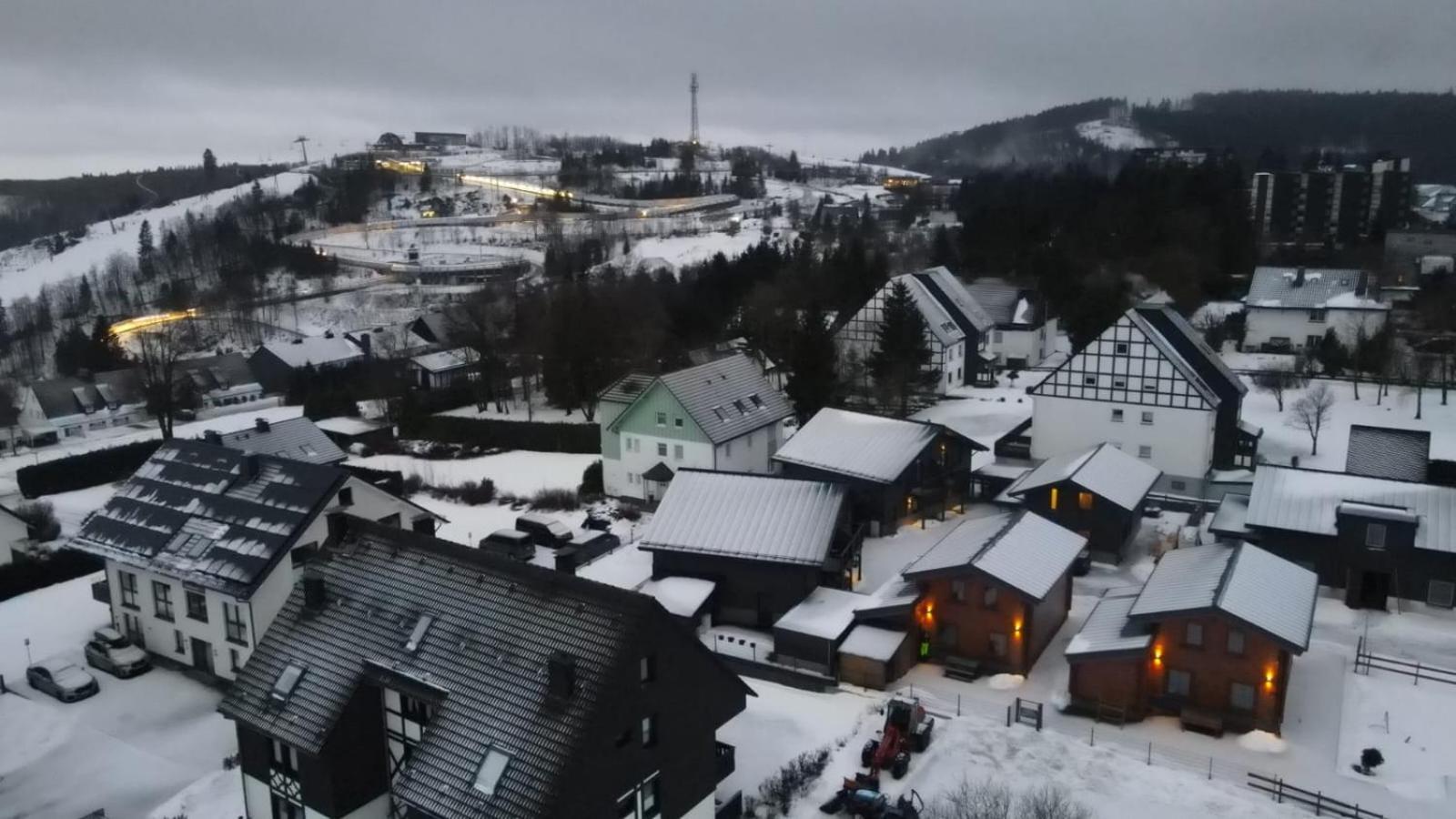 Chalet Momage Dichtbij Skiliften, Skiverhuur En Bikepark! Villa Winterberg Luaran gambar